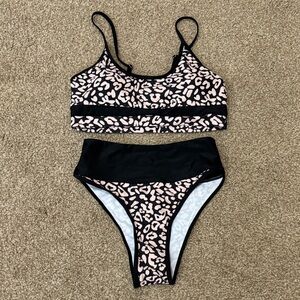 NWOT Bikini Set, size M